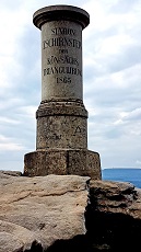 Vermessungssäule