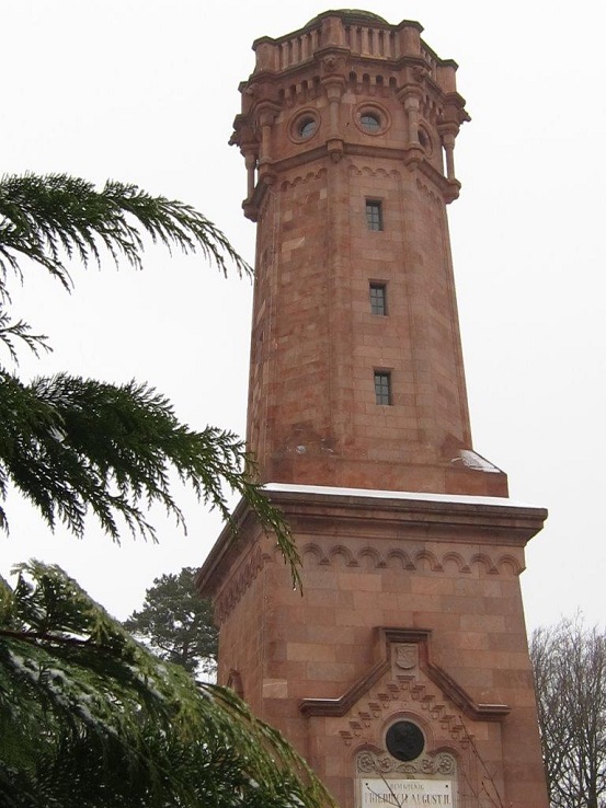 Blick auf den Aussichtsturm